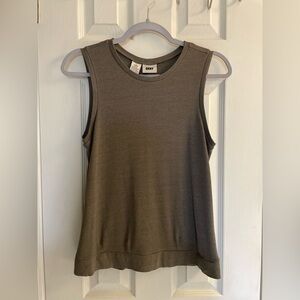 Dkny Sleeveless Top Size Petite Small.